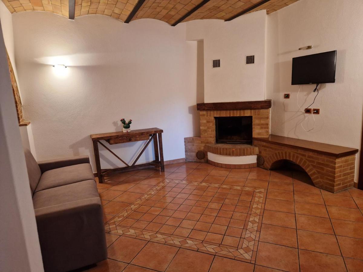 Agriturismo Montepinci 몬탈치노 외부 사진
